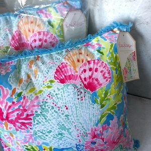 LILLY PULITZER INDOOR/OUTDOOR THROW PILLOWS
